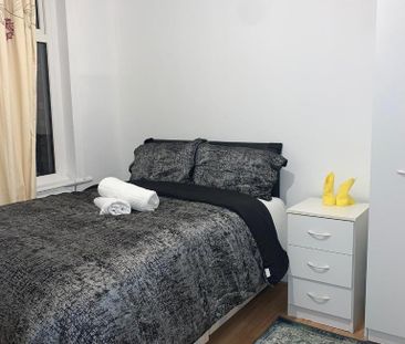 House share to rent - Photo 4