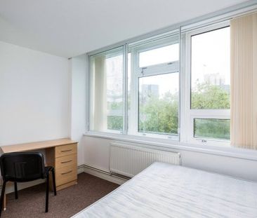 Guildhall Walk, Portsmouth - Photo 3