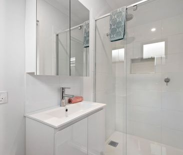 Fully Furnished Studio in Noble Park Bills Included - Photo 5