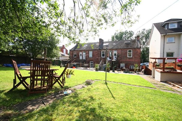 Hamilton Road , 1 Bed Main Door Furnished Flat, Broomhouse – Available 27/11/2025 - Photo 1