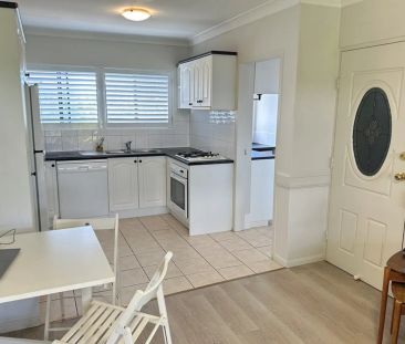 Fully Furnished Unit with Gabba Views & Unbeatable Location - Photo 5