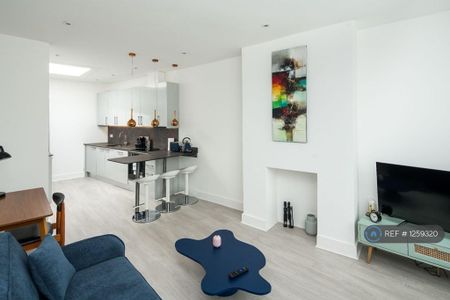 1 bedroom maisonette to rent - Photo 3