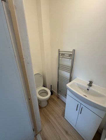 Room in a Shared House, Bristol, BS2 - Photo 5