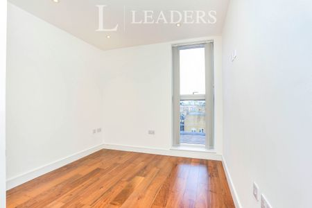 2 bedroom apartment to rent Great Suffolk Street, London, SE1 - Photo 4