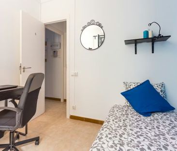 Carrer d'Elkano, Barcelona, Catalonia 08004 - Photo 1