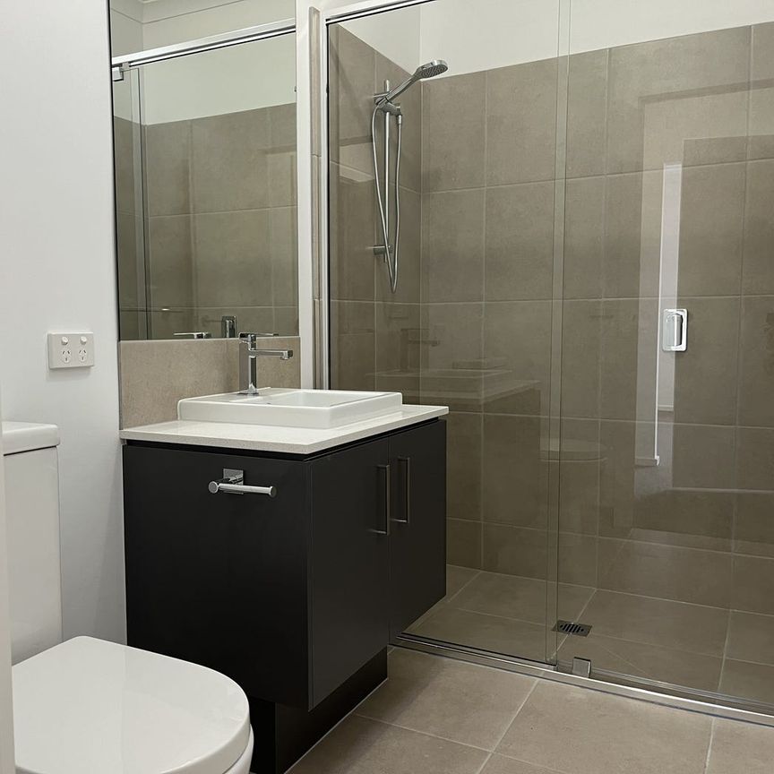 2A Heather Street, Hamlyn Heights, Vic 3215 - Photo 1