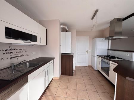 Location Appartement 3 pièces 72m² - Photo 2