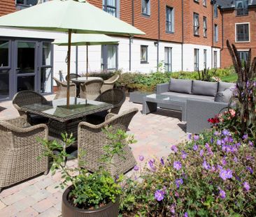 1 bedroom retirement property to rent - Photo 5