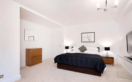 3 bedroom flat to rent - Photo 3