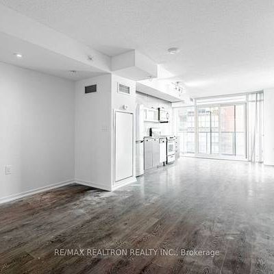 MUST SEE TWO LEVELS QUEEN WEST 1 BED PARKING INCLD - Photo 4