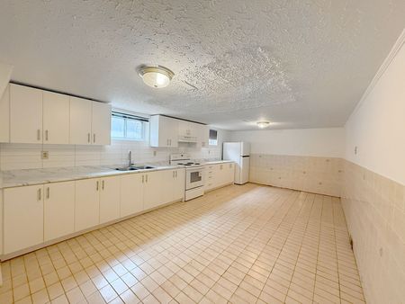 For Lease - 214 Dixon Road Unit# Lower, Toronto, Ontario - Photo 2