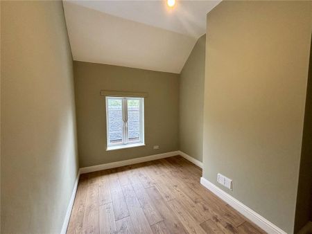 4 bedroom semi-detached house to rent - Photo 2
