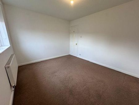 2 bedroom semi-detached house to rent - Photo 4