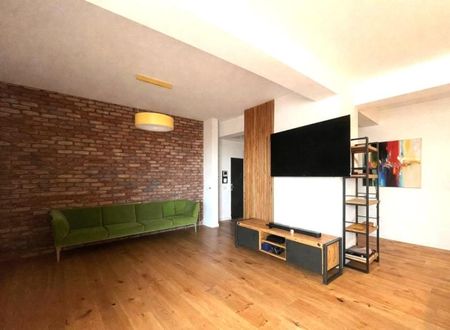 Penthouse de inchiriat in Oradea, cu 4 camere si terasa in zona centrala - Photo 3