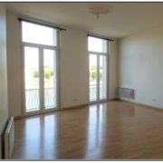 Location Appartement 2 pièces 51m² SAINTES 17100 - Photo 1