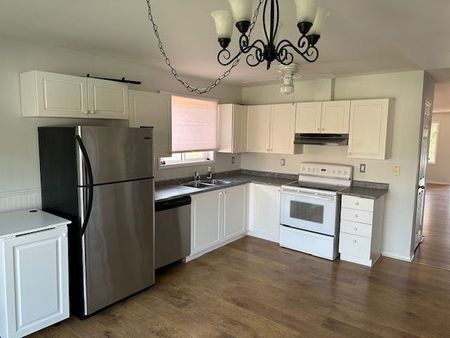 For Lease - 16 Lucas Avenue Unit# UPPER, Barrie, Ontario - Photo 3