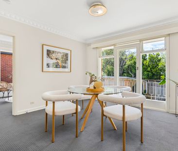 Massive four bedroom home *6 MONTH LEASE ONLY - Photo 3