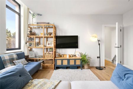 Littleworth Road, Esher, Surrey, KT10 flat to rent - Photo 3