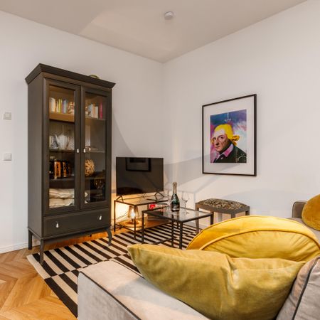 Country Living - Photo 3