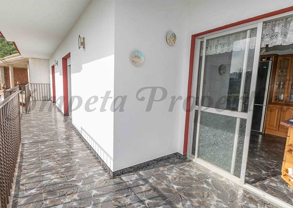 Townhouse in Corumbela, Inland Andalucia at the foot of the mountains