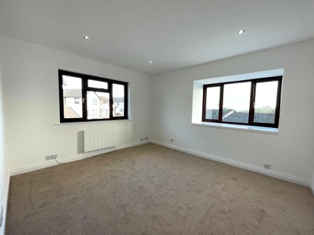 3 bedroom semi-detached house to rent - Photo 3