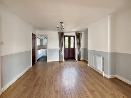 2 bedroom terraced house to rent - Photo 2