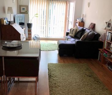 1 Bed Flat, The Grainstore, E16 - Photo 3