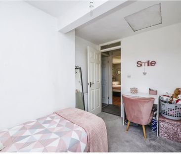 3 Bed End Terrace, Garforth Close, NG8 - Photo 4