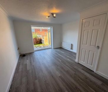 2 bedroom terraced house to rent - Photo 6