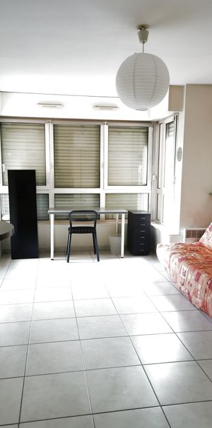 Location Appartement 1 pièce 23m² AIX EN PROVENCE 13100 - Photo 1