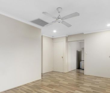 2 BEDROOM AND 1 BATHROOM UNIT IN BENTLEY! - Photo 2