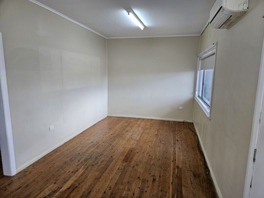 2 bedroom unit - Photo 1