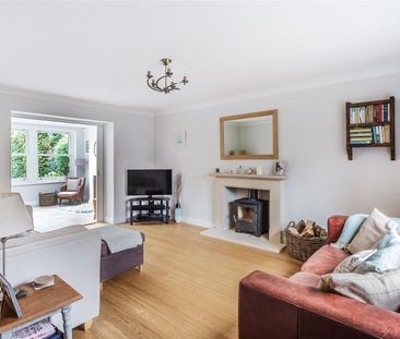 Grange Road, Woking - 4 bedrooms Property for lettings - Seymours - Photo 1