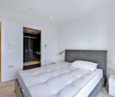 A well presented two bedroom, two bathroom apartment with balcony o... - Photo 3