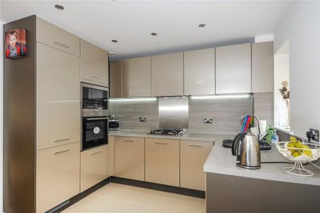 2 bedroom apartment to rent - Photo 5