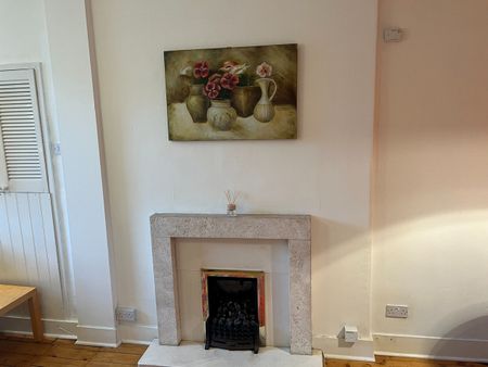 1 Bed Flat, Comely Bank Row, EH4 - Photo 2