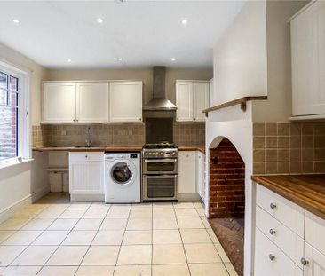 3 bedroom terraced house to rent - Photo 6