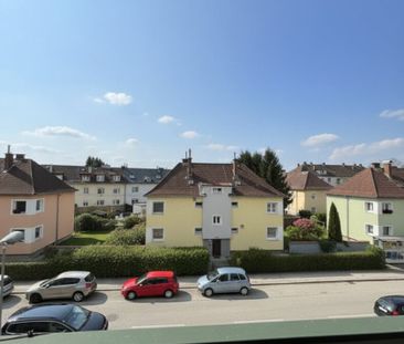 Großzügige 2-Zimmerwohnung in Wels, mit Balkon und Badewanne ! - Foto 3