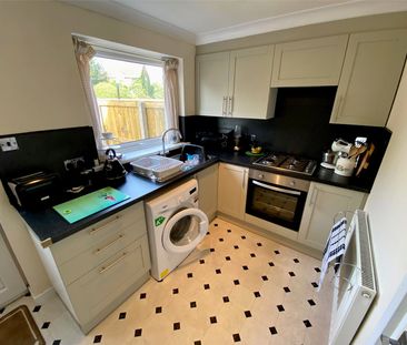 2 bedroom terraced house to rent - Photo 5