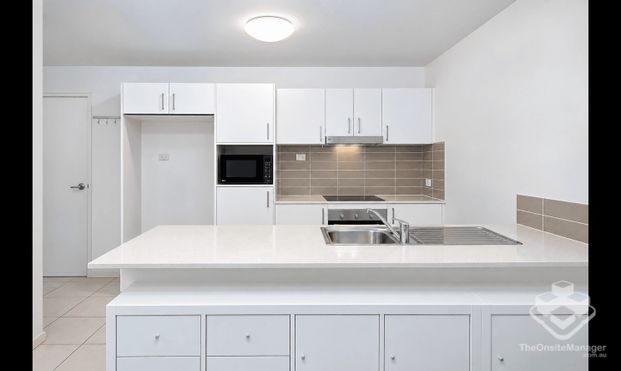 Modern 1 Bedroom Apartment in Neo North Lakes – Available Now - Photo 1