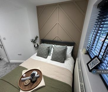 1 bedroom in a house share to rent - Photo 3