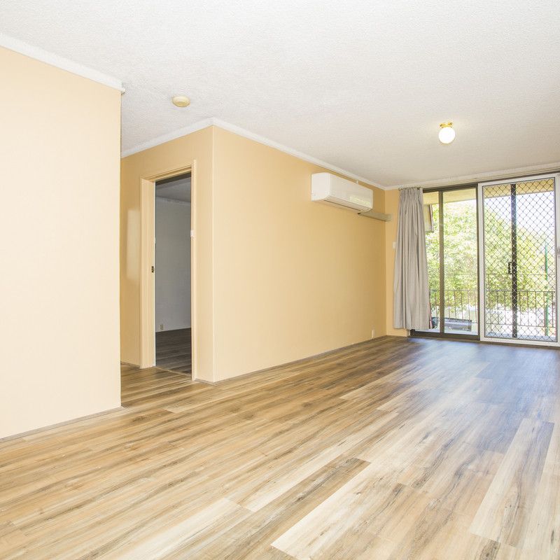 Convenient Living in the Heart of Vic Park - Photo 1