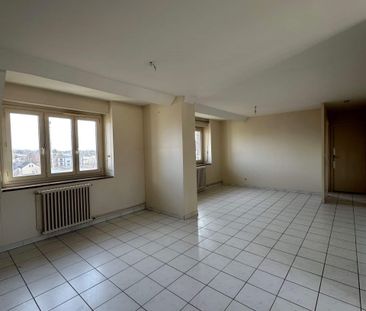 A LOUER APPARTEMENT TYPE 4 TROYES BOULEVARD DU 14 JUILLET - Photo 2