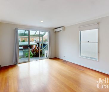 194 Wiltshire Drive, Kew - Photo 1