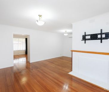 180 Casey Drive, Lalor - Photo 2