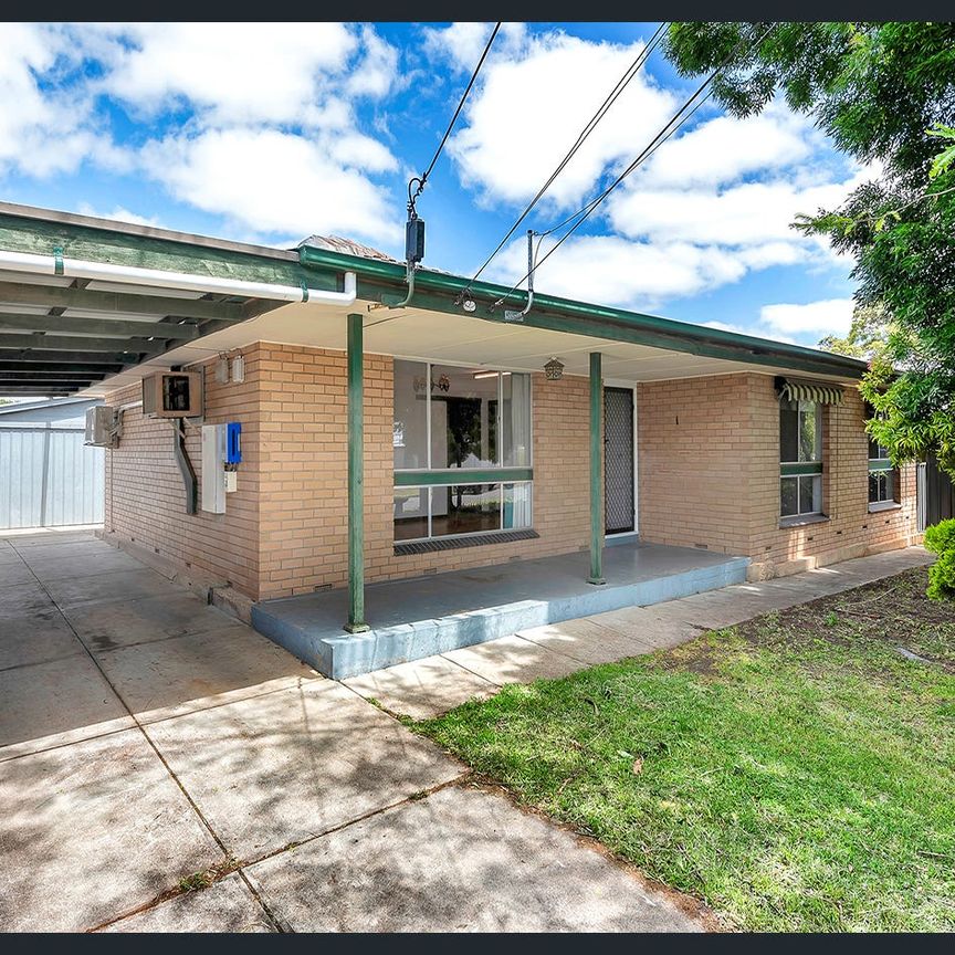 GREAT LOCATION - REFURBISHED 05 BEDROOM 02 BATHROOM FAMILY HOME FOR RENT…! - Photo 1