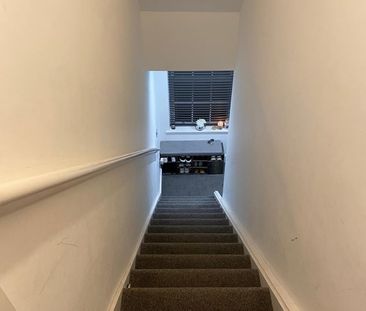 1 Bed Penthouse, Sherwood Rise, NG7 - Photo 3