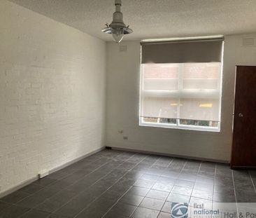 TWO BEDROOM UNIT! - Photo 3