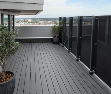 2 bedroom penthouse to rent - Photo 4