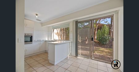 Cosy home in the heart of Oxenford - Photo 2